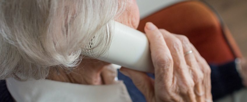 AMA RAGGIO DI SOLE OFFRE ASCOLTO TELEFONICO E CERCA VOLONTARI