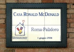 ROMA COLLI PORTUENSI. CASA RONALD MC DONALD PALIDORO CERCA VOLONTARI PER IL PERIODO NATALIZIO